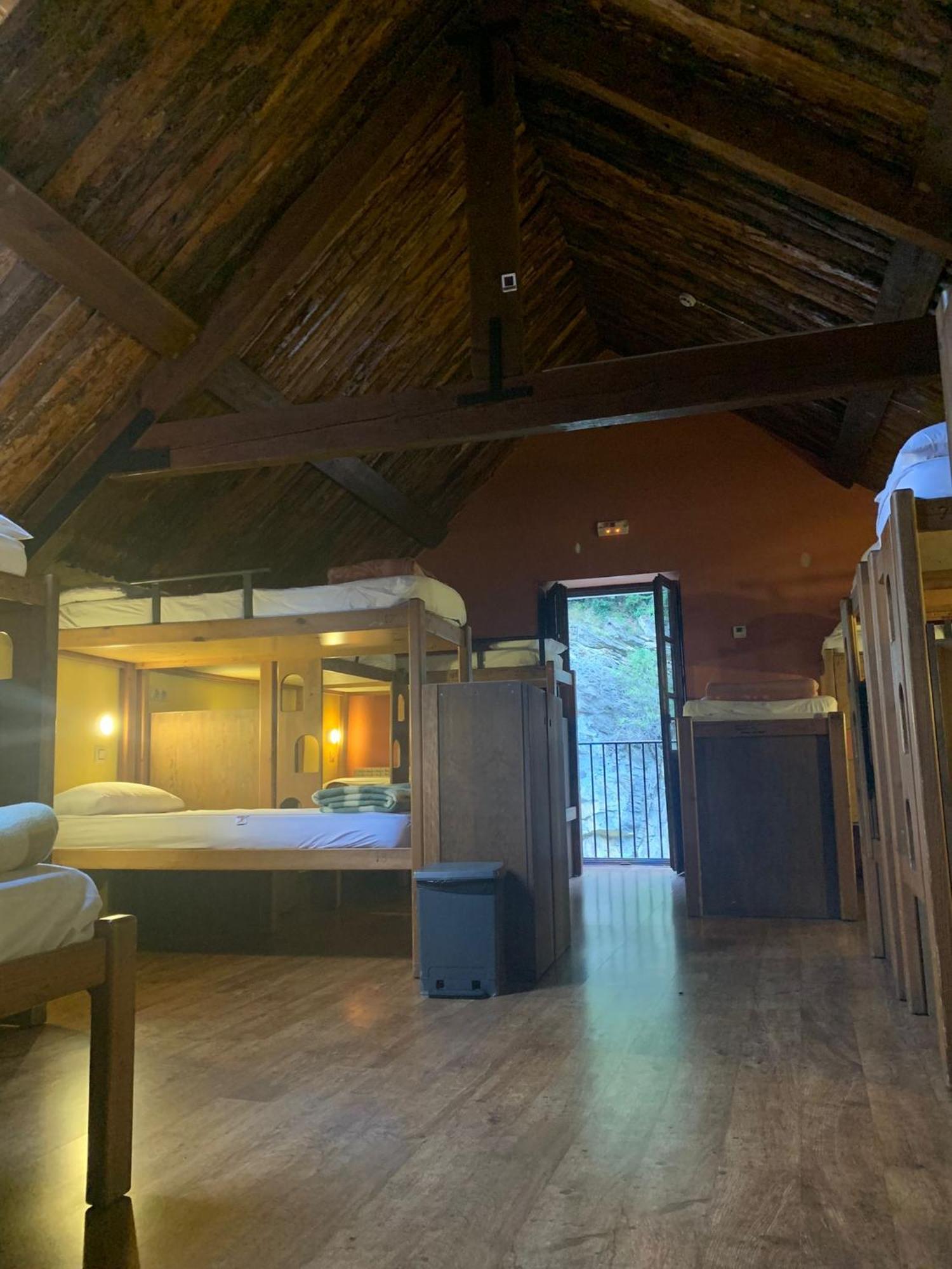 Albergue-refugio Sargantana Auberge de jeunesse